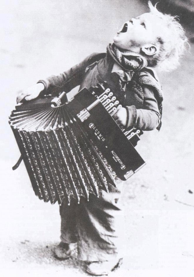 micul-muzician-1920s